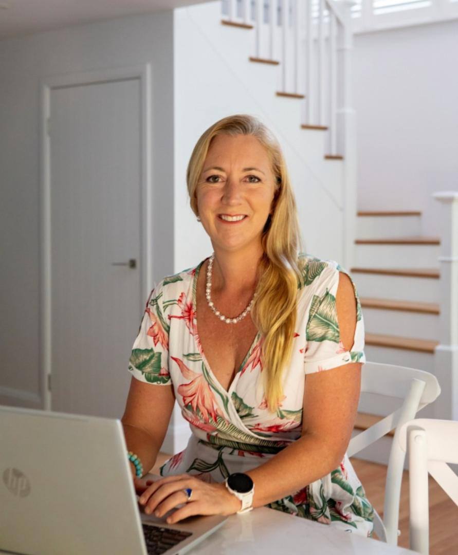 Michelle Renee Sarah | Securities Representative
